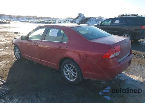 2010 Mercury Milan z USA, uszkodzony, nr VIN 3MEHM0HA0AR627494